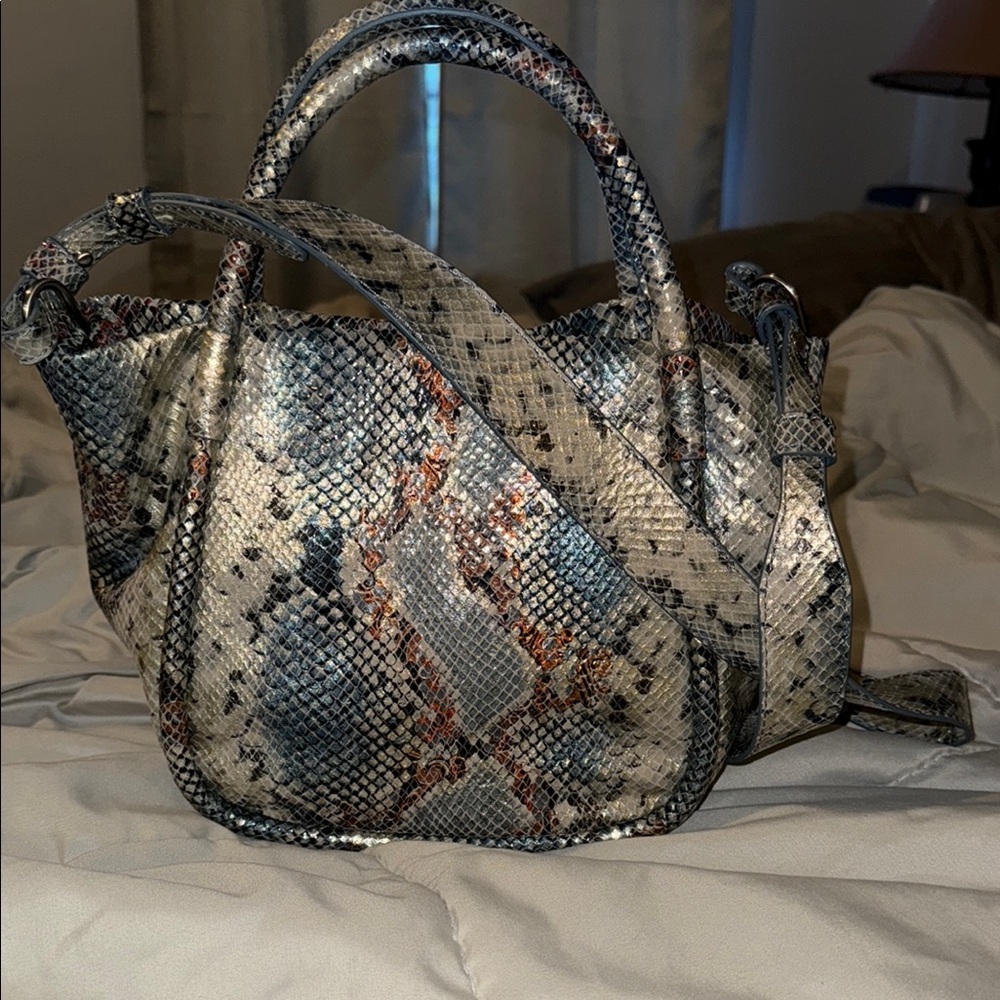 Hobo international snakeskin purse - Picture 2 of 5